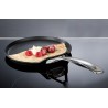 Voir la slide Les Forgées Crêpière Anti-Adhésive 28 cm