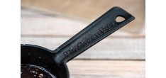 Cast Iron Sauce Pot 12 cm met Brush