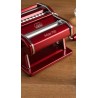 Voir la slide Atlas 150 Design Machine à Pâtes Manuelle Rouge