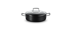 Les Forgées Sauteuse Rondeau à Bord Droit 24 cm Anti-Adhésive + Couver