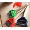 Voir la slide Eplucheur T Duo 1 Pièce Rouge, Vert ou Bleu
