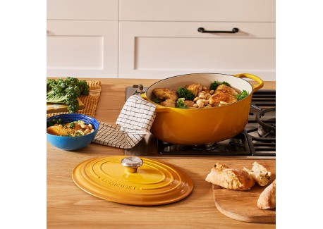Cocotte Fonte Signature Ovale 4,7 L Jaune Nectar (29 cm)