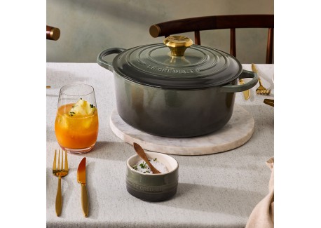 Signature Ronde Gietijzeren Stoofpot 4,2 L Tijm Groen (24 cm)