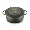Voir la slide Cocotte Fonte Signature Ronde 6,7 L Vert Thym (28 cm)