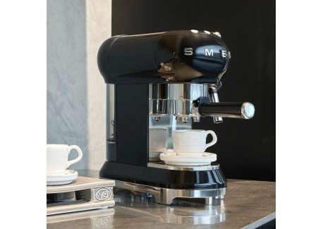 Machine à Café Expresso "Années 50" Compacte Noir ECF02BLEU