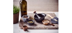 Nori Matzwarte Gietijzeren Vijzel en Stamper