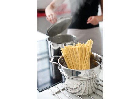 Chef Marmite Inox 24 cm 7,6 L avec Couvercle + Panier à Pates