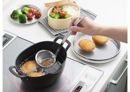 Aikata Ecumoire Fine Inox à Tempura et à Friture Japonaise 27 cm