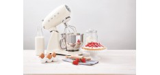 Gebakrobot op Crèmewitte Basis SMF03CREU