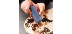 Spice Mill Nootmuskaat en Kruidenmolen Mat Denimblauw 12 cm