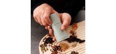 Spice Mill Moulin à Muscade et à Epices Vert Sauge Mat 12 cm 