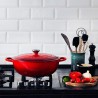 Voir la slide Marmite Ronde en Fonte 4,9 L Rouge Cerise (28 cm) 