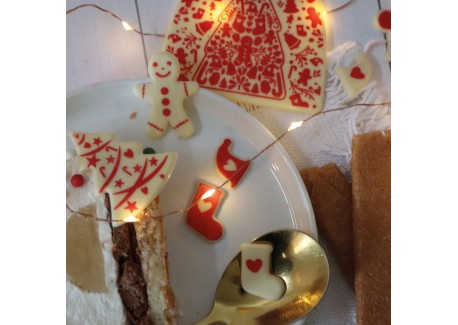 Chocoladetransfermal Chablon Bûche en Rode Kerstdecoraties