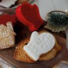 Voir la slide Set Emporte-pièces + Ejecteurs Biscuits de Noël Maison et Moufle 2 Pcs