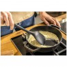 Voir la slide Spatule pour Wok Silicone Noir Manche Bois 31 cm 
