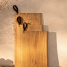 Voir la slide René Planche à Découper et à Servir en Chêne Poignée Cuir 70x17X2 cm -