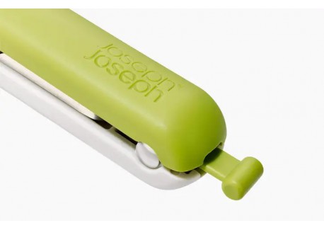 Tweezy Dénoyauteur Cerises Olives et Equeuteur à Fraises 3 en 1 Vert 1