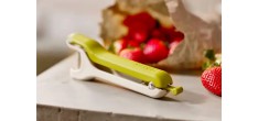 Tweezy Dénoyauteur Cerises Olives et Equeuteur à Fraises 3 en 1 Vert 1