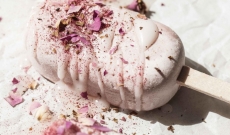 Glace Magnum Fraise, Pistache & Rose façon Fraisier