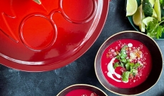Soupe Ensorcelante Betterave Rouge, Gingembre et Coco