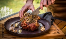 Gigot d'agneau au thym et romarin 