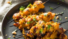 Brochettes de poulet Satay