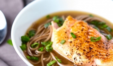 Soupe ramen Dashi Miso au saumon