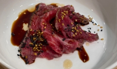 Tataki de Boeuf Sashi aux 2 sésames