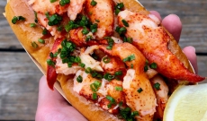 Lobster Rolls au Big Green Egg