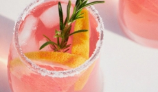 Mocktail au pamplemousse et romarin