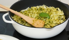 Tagliatelles au pesto de courgettes 